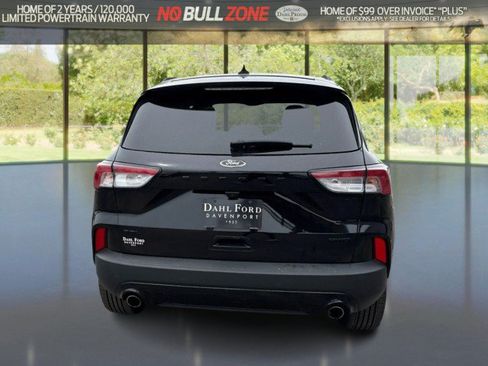 Certified 2022 Ford Escape SEL w/ SEL Stealth AWD Package image 4
