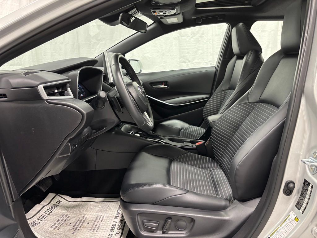 Used 2026 Toyota Corolla XSE FWD image 14