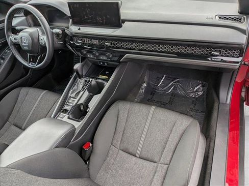 Used 2025 Honda Accord Sport image 21