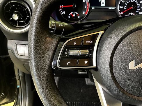 Used 2024 Kia Forte LXS image 11