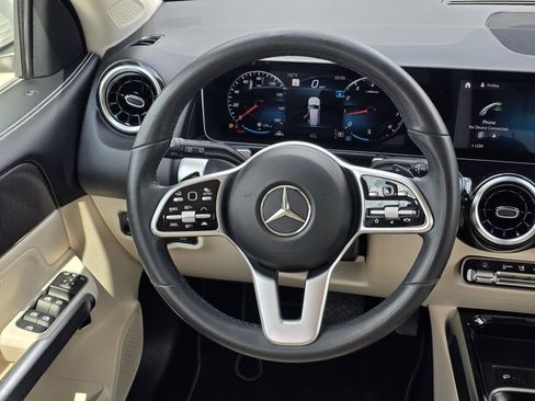 Used 2021 Mercedes-Benz GLB 250 image 26
