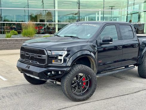 Used 2019 Ford F150 Raptor w/ Equipment Group 802A Luxury AWD/4WD image 2