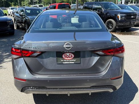 Used 2025 Nissan Sentra SV FWD image 9