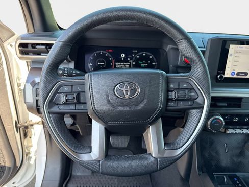 Used 2024 Toyota Tacoma TRD Off-Road AWD/4WD image 27