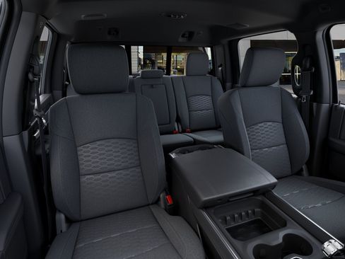 New 2026 RAM 3500 Big Horn AWD/4WD image 16
