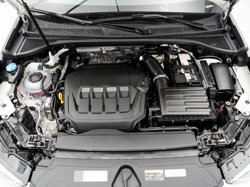 Certified 2025 Audi Q3 2.0T Premium image 24