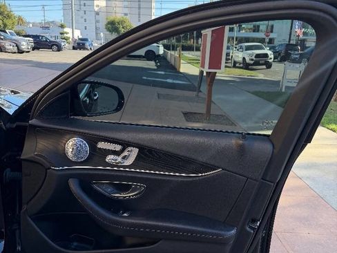 Used 2018 Mercedes-Benz E 300 w/ Premium 1 Package image 29