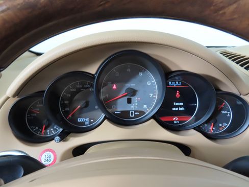 Used 2012 Porsche Cayenne S image 30