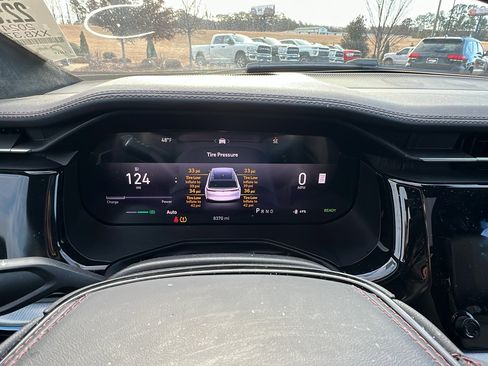 Used 2024 Jeep Wagoneer Launch Edition image 30