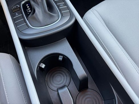 Used 2025 Hyundai Kona SEL image 41