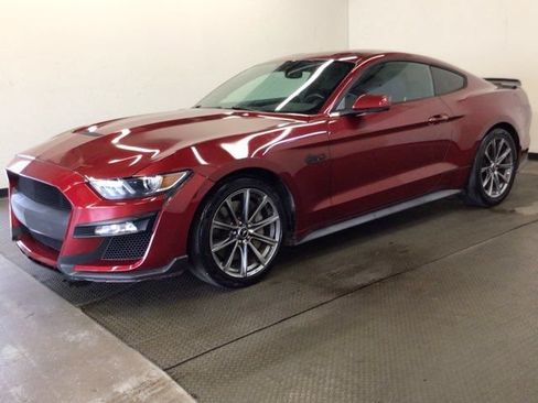 Used 2015 Ford Mustang GT Premium RWD image 3