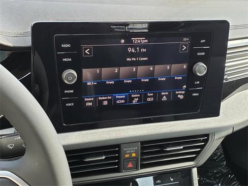 New 2026 Volkswagen Jetta SE image 11