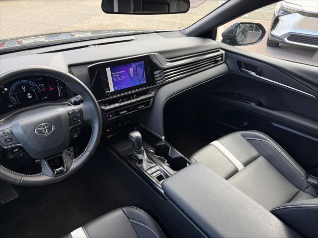 Certified 2025 Toyota Camry SE FWD image 17