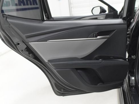 Used 2025 Toyota Camry SE FWD image 27