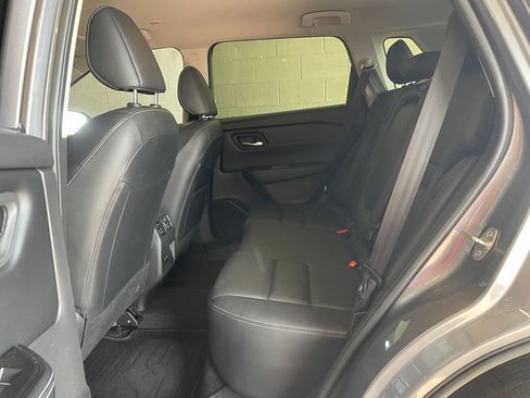 Certified 2025 Nissan Rogue SL AWD/4WD image 16