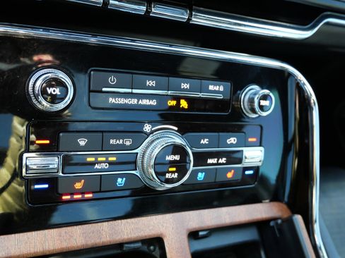 Used 2022 Lincoln Navigator Black Label image 31