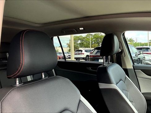 New 2026 Volkswagen Atlas Peak Edition AWD/4WD image 22