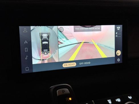 Used 2020 Land Rover Defender 110 First Edition image 34