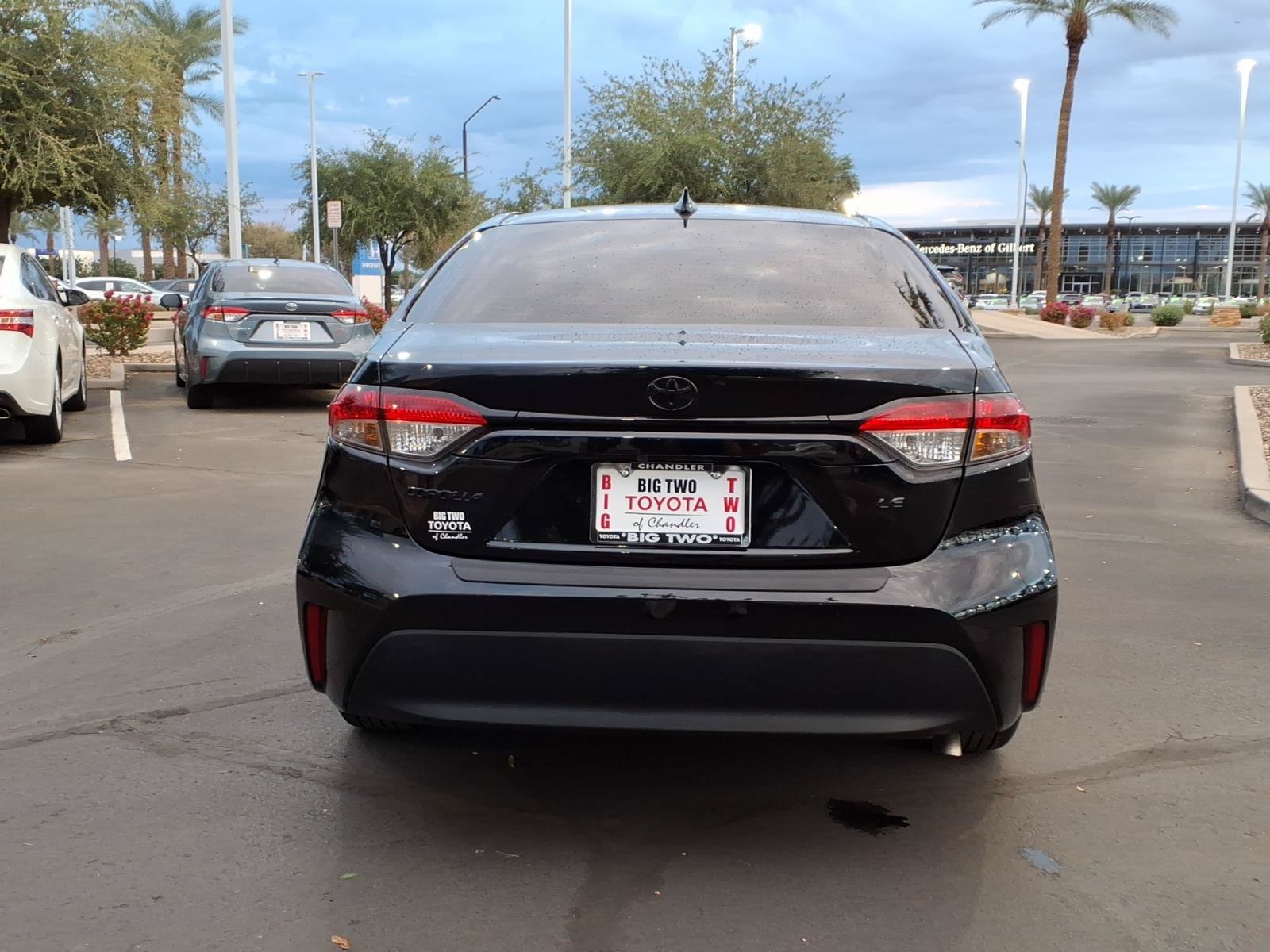 Certified 2025 Toyota Corolla LE FWD image 5