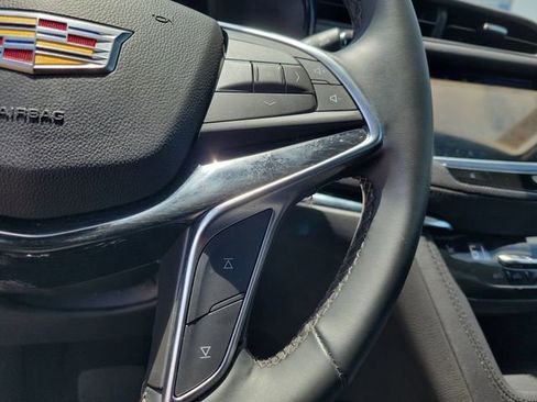 Certified 2025 Cadillac XT5 Premium Luxury FWD image 14