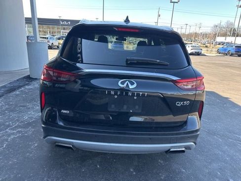 Used 2019 INFINITI QX50 Essential w/ Premium Heat Package image 5