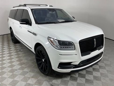 Used 2020 Lincoln Navigator L Reserve w/ Luxury Package AWD/4WD image 13