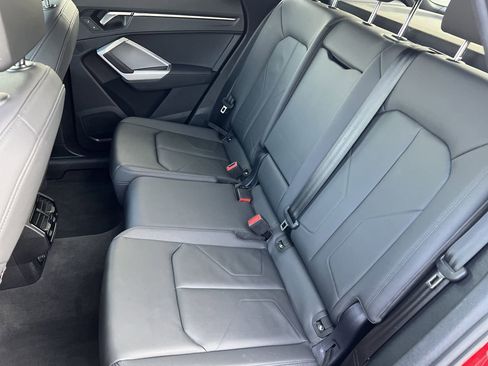 Used 2024 Audi Q3 2.0T Premium image 28