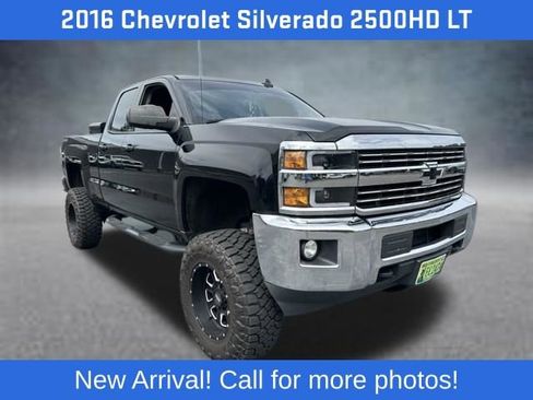 Used 2016 Chevrolet Silverado 2500 LT w/ LT Fleet Convenience Package AWD/4WD image 2