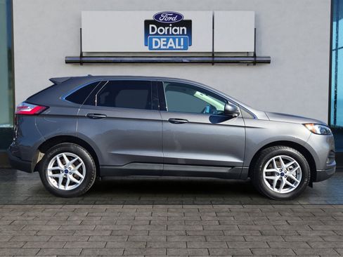 Certified 2022 Ford Edge SEL w/ Convenience Package image 2