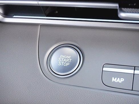 New 2026 Hyundai Elantra Sport image 32