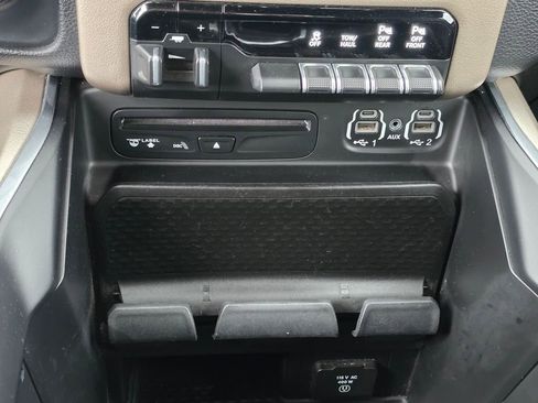 Used 2019 RAM 1500 Laramie w/ Sport Appearance Package image 26