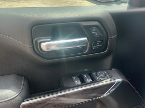 Used 2022 Chevrolet Silverado 1500 LTZ w/ LTZ Premium Package AWD/4WD image 2