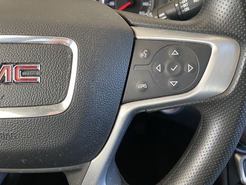 Used 2024 GMC Terrain SLE w/ Driver Convenience Package AWD/4WD image 7