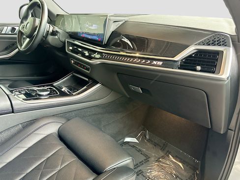 Certified 2024 BMW X5 xDrive40i w/ M Sport Package image 30