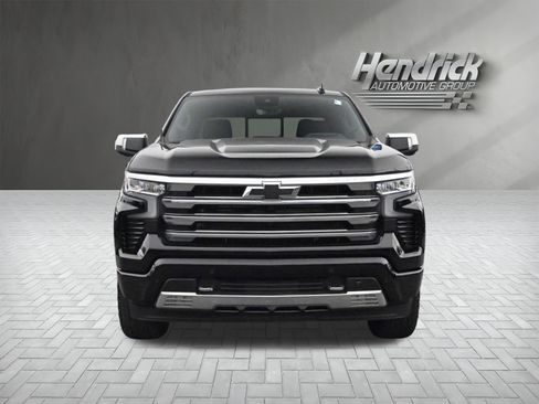 Used 2025 Chevrolet Silverado 1500 High Country w/ Technology Package image 6