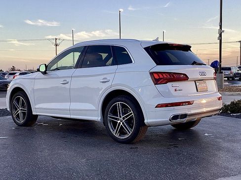 Used 2018 Audi SQ5 Premium Plus w/ Navigation Package image 7