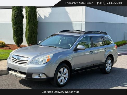 Used 2011 Subaru Outback 2.5i Limited w/ PWR Moonroof Pkg AWD/4WD image 1