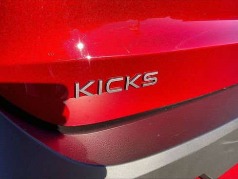 New 2026 Nissan Kicks SV image 12