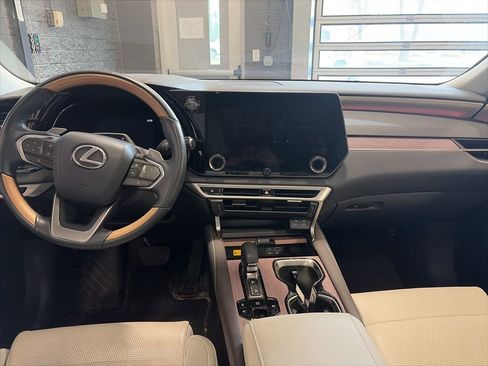 Used 2024 Lexus RX 350 w/ Convenience Package image 7