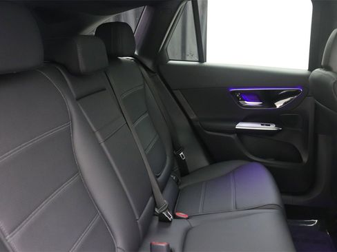 New 2026 Mercedes-Benz GLC 300 image 10