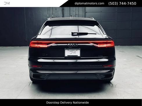 Used 2021 Audi Q8 Prestige AWD/4WD image 6