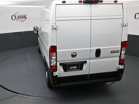 Used 2023 RAM ProMaster 2500 w/ Driver Convenience Group image 19