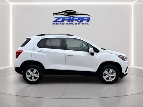 Used 2022 Chevrolet Trax LT w/ LT Convenience Package AWD/4WD image 7