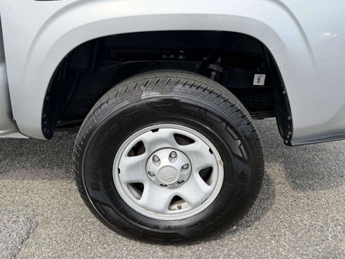 Used 2023 Toyota Tacoma SR AWD/4WD image 32