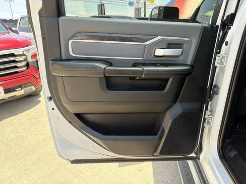 Used 2021 RAM 2500 Big Horn AWD/4WD image 19