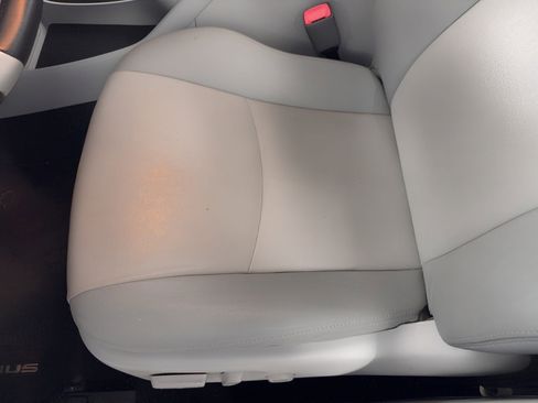Used 2012 Toyota Prius Four FWD image 16