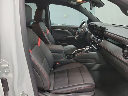 Used 2023 Chevrolet Colorado Z71 w/ Z71 Convenience Package 2 image 30