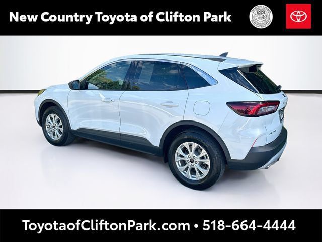 Used 2024 Ford Escape Active AWD/4WD image 5