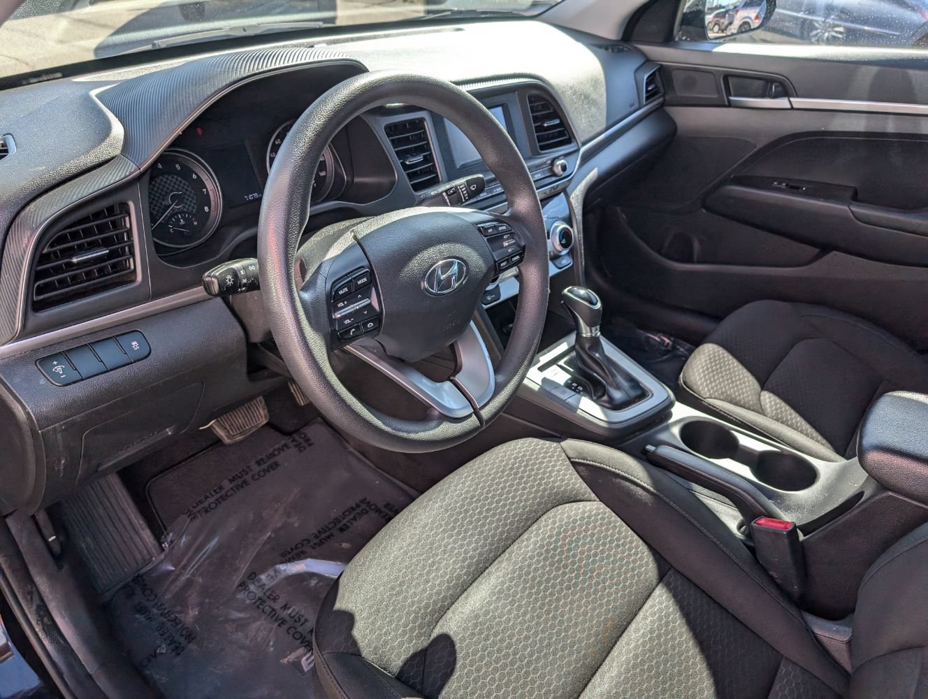 Used 2019 Hyundai Elantra SE w/ Cargo Package FWD image 12