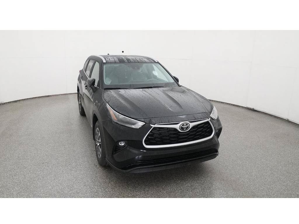 Used 2026 Toyota Highlander XLE AWD/4WD image 18